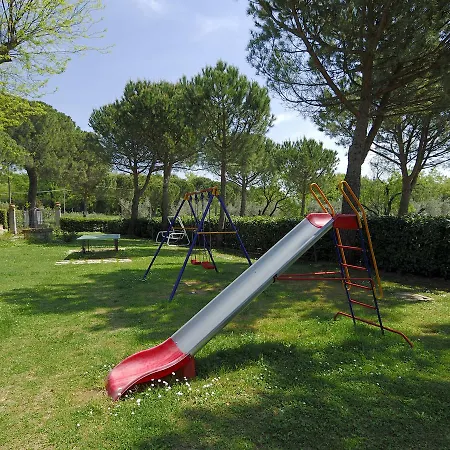 Locazione Turistica Borgo Vernazzano.3 特拉西梅诺湖畔托罗